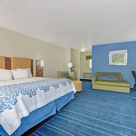 Days Inn By Wyndham Ridgefield Εξωτερικό φωτογραφία